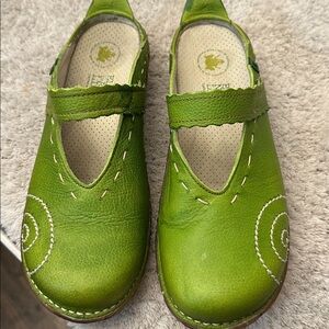 El Naturalista Yggdrasil Casual Slip on Clogs